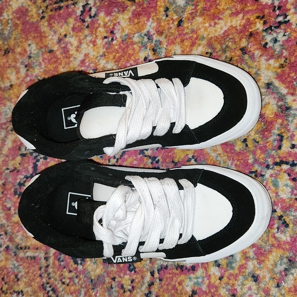 Vans Black and White Sneakers Classic Low-Top Design Chukka Push LS 7 M / 8.5 W - Picture 8 of 10